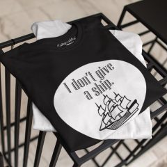 TRICOU I DONT GIVE A SHIP DETALIU