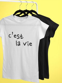 TRICOU ALB CEST LA VIE DETALIU 2