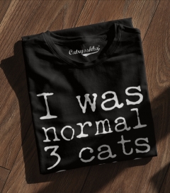 TRICOU I WAS NORMAL 3 CATS AGO NEGRU DETALIU 2