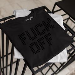 TRICOU NEGRU FUCK OFF DETALIU 2