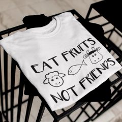 TRICOU VEGAN EAT FRUITS NOT FRIENDS DETALIU