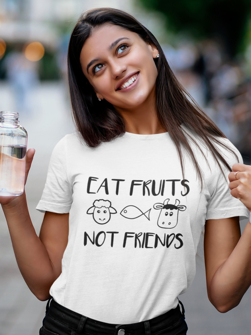 Tricou Alb Eat Fruits, Not Friends