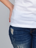 TRICOU ALB DETALIU 1