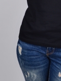 TRICOU NEGRU DETALIU 2