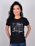 TRICOU PETRECEREA BURLACITELOR SHES GETTING MARRIED