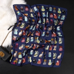 ESARFA CU PISICI BLEUMARIN 5