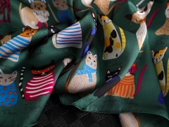 ESARFA CU PISICI VERDE 3