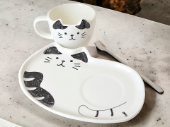 CANA PISICA CU FARFURIE TIMMY