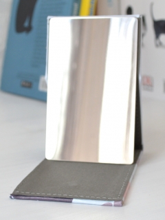 OGLINDA PISICA PASTEL BLEU DETALIU