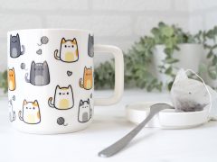 CANA CU PISICI COLORATE SI CAPAC CU LINGURITA SANDY DETALIU