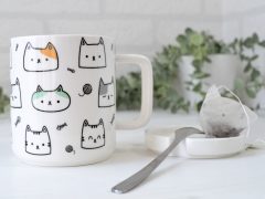 CANA CU PISICI COLORATE SI CAPAC CU LINGURITA TASHA DETALIU