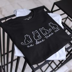 TRICOU NEGRU UN DEUX TROIS CAT DETALIU