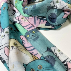 ESARFA CU PISICI CARABEAN MADNESS DETALIU 1