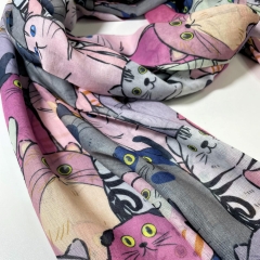 ESARFA CU PISICI CHERRY BLOSSOM DETALIU 1