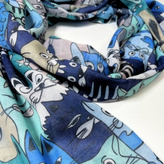 ESARFA CU PISICI COLORATA ALBASTRA DETALIU 2