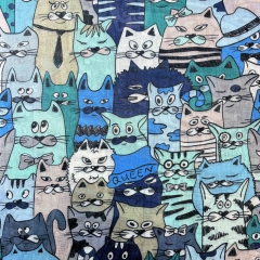 ESARFA CU PISICI COLORATA ALBASTRA DETALIU