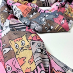 ESARFA CU PISICI COLORATA ORANGE DETALIU 2