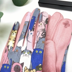 MANUSI ROZ CU PISICI COLORATE 2