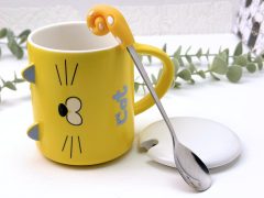 CANA PISICA CU URECHI GALBENA LILY