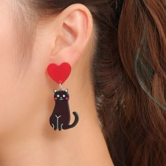 CERCEI CU PISICA SI INIMIOARA LUNA