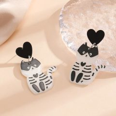 CERCEI PISICA DIA DE LOS GATOS